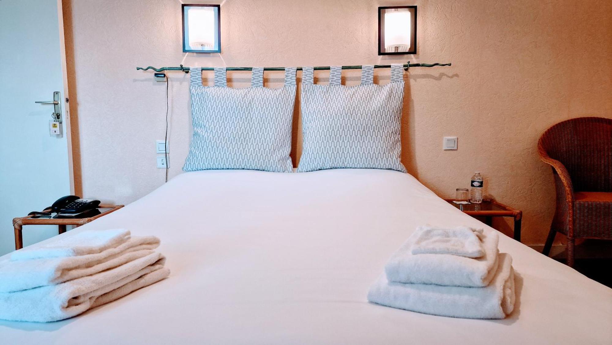 Saint Jacques Hotel 3*